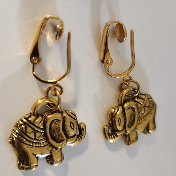 Hand Crafted Clip on Earrings Elephant Charm Antique Gold Drop Dangle - Picture 1 of 4